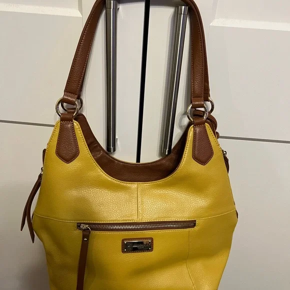 Sharif Butterfly Hobo Shouter Handbag . In perfect condition. - Picture 2 of 12